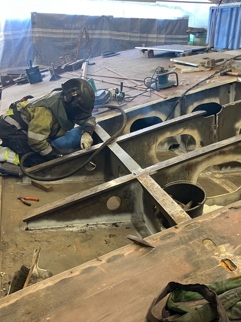 On-site welding of rudder blade