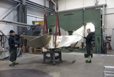 Azimuth thruster propeller.jpg