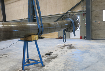 Bent propeller shaft