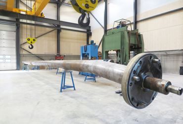 Paglia Orba bent propeller shaft before repair