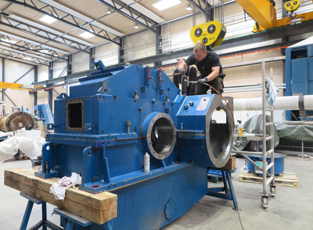 Gearbox reparation i vores værksted i Hirtshals