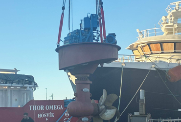 Azimuth propulsion repair.jpg