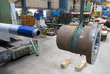 Fitting coupling to new shaft.jpg